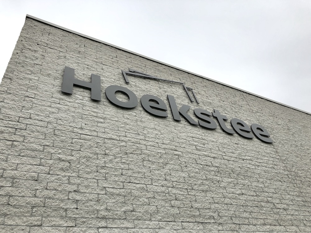 logo Hoekstee in acrylox