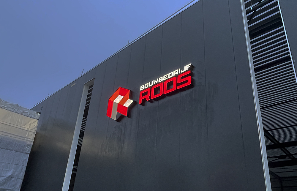 bouwbedrijf roos doosletters